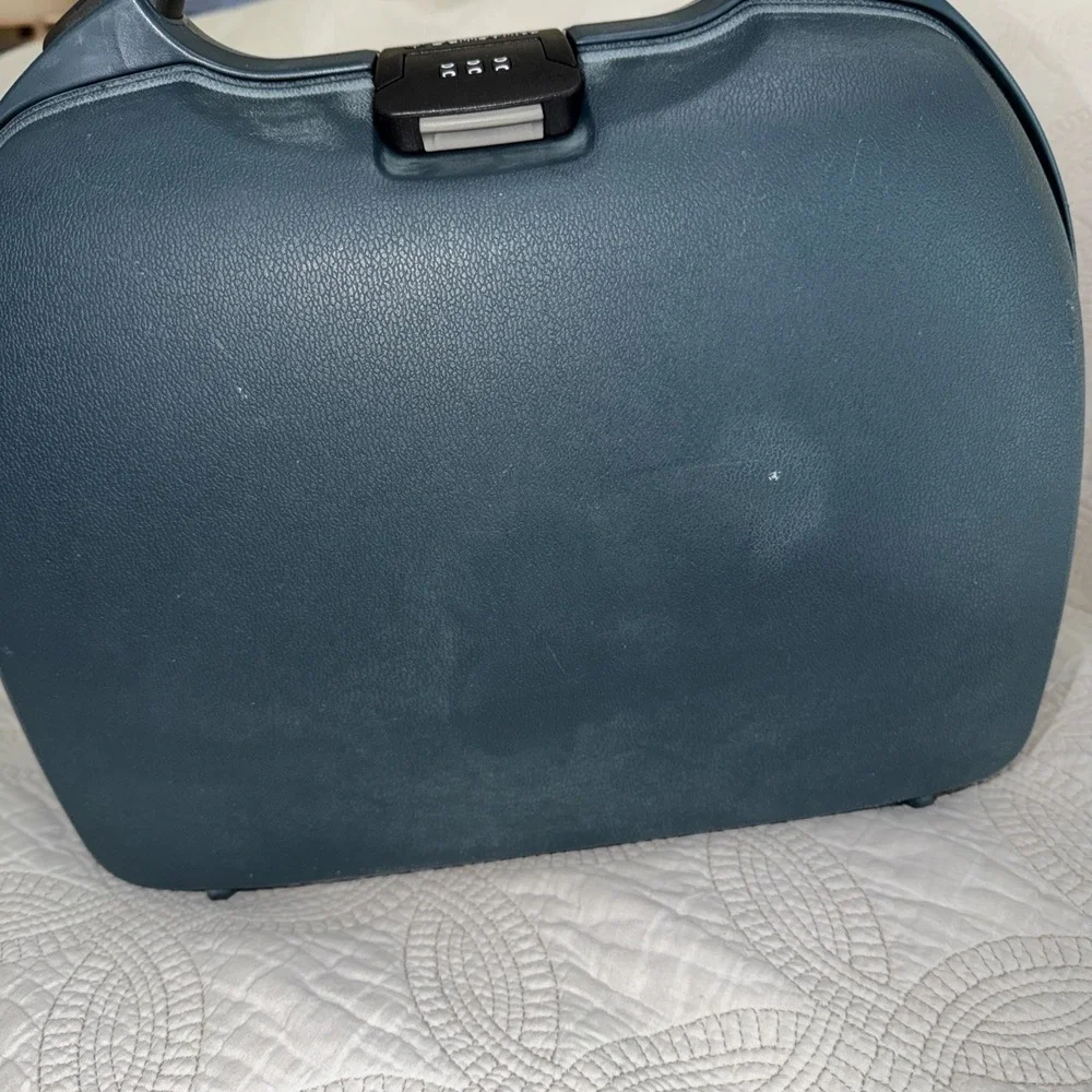 VTG Samsonite Epsilon Train Beauty Travel Case Teal Hard Shell Combination Lock